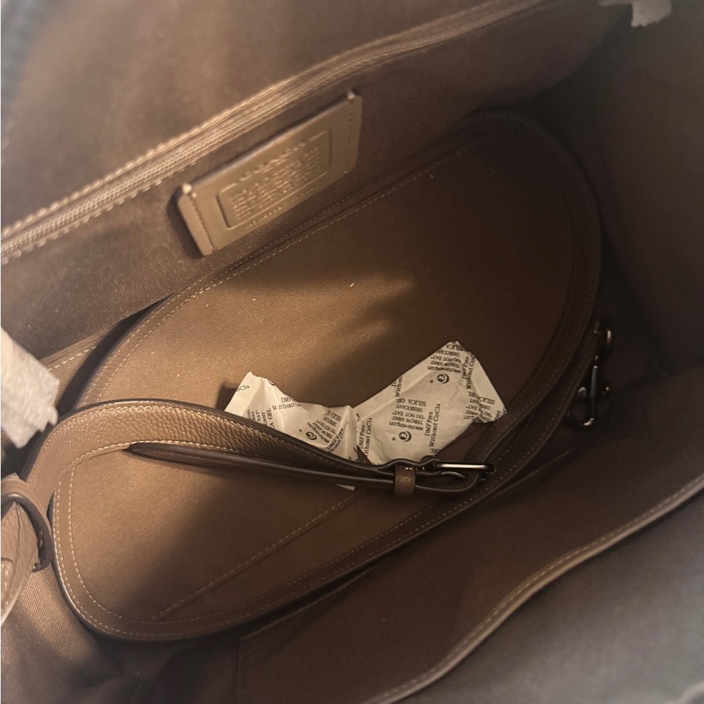 🤎BRAND NEW Coach Rowan Large Satchel Bag soft leather🤎 - Picture 11 of 16